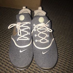 Nike Presto Running Shoes